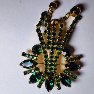 Chandelier Green Rhinestones JULIANA Vintage Gold Tone  Brooch Beautiful Piece